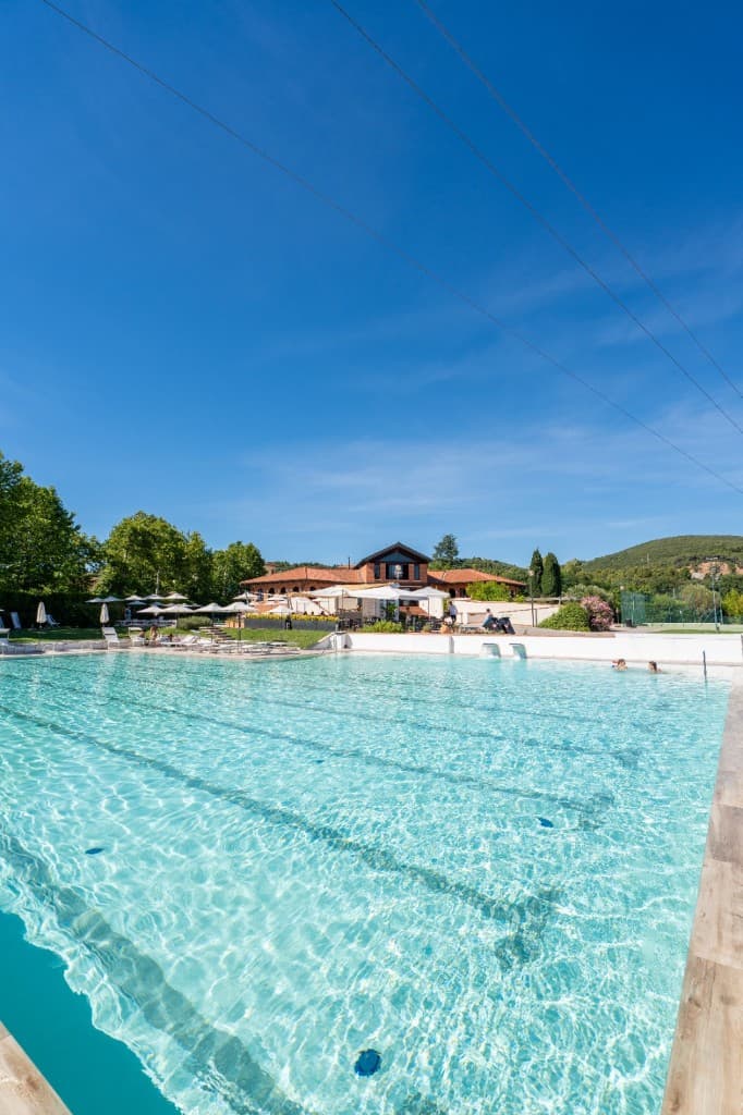 Bekà caffè a bordo piscina allo Sporting Club Venturina